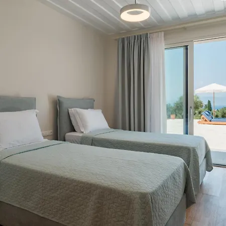 Klaudia Villa Kassiopi